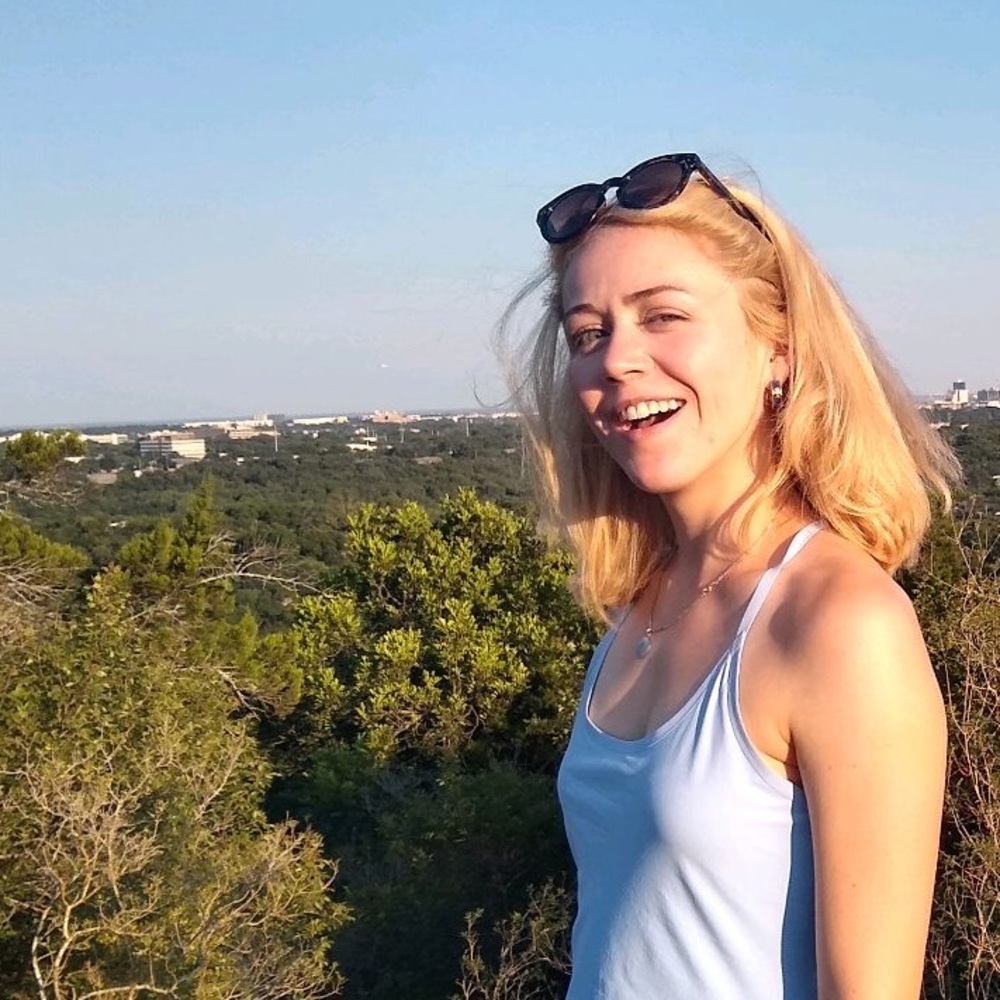 Meet your Posher, Claire